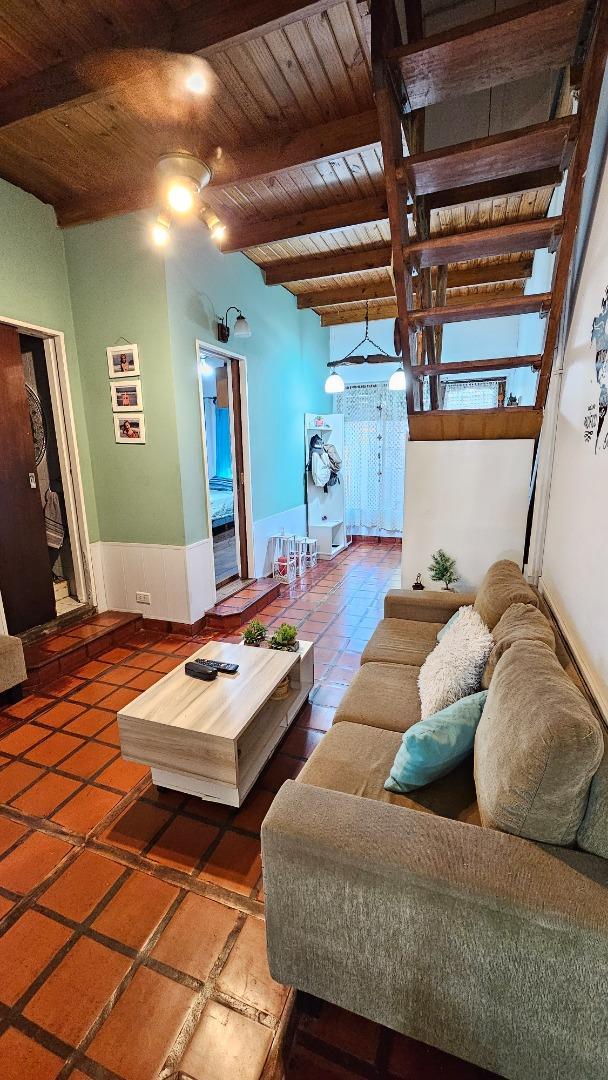 Depto Tipo Casa 4 ambientes con 1 baño