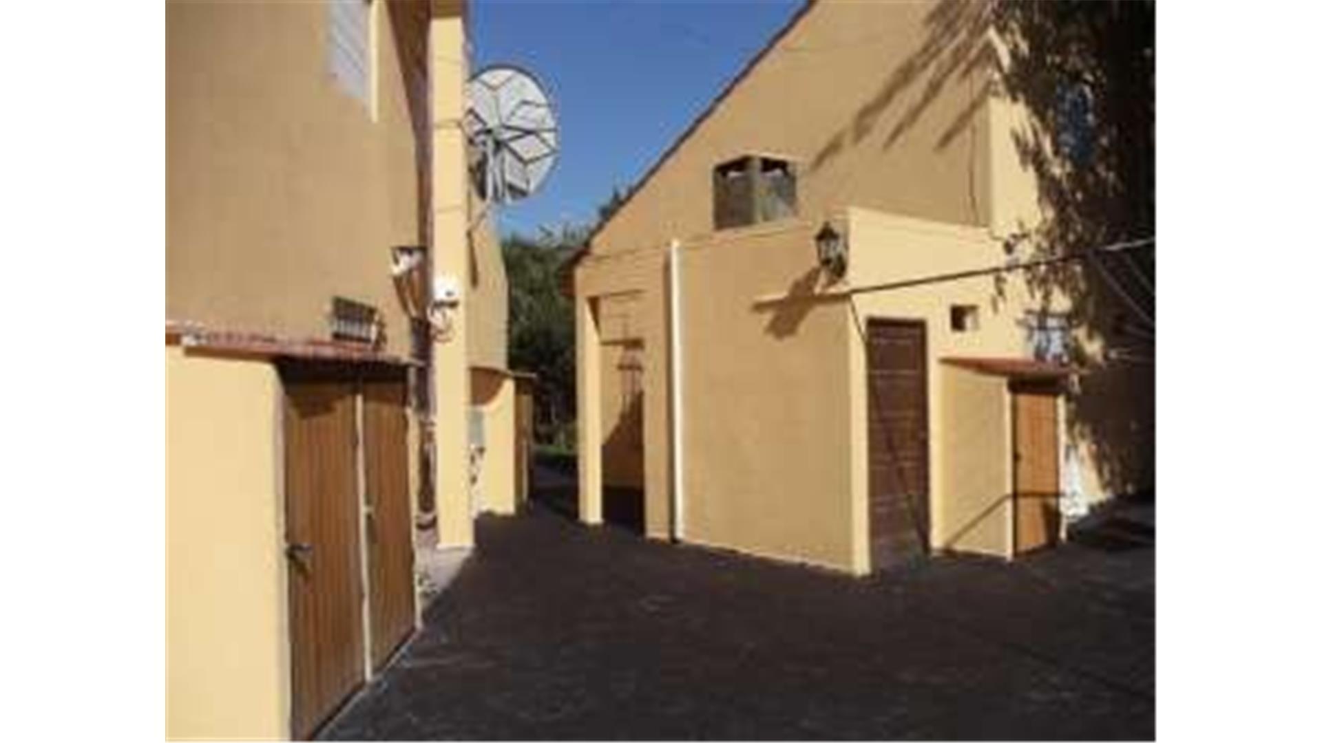 Casa 2 ambientes con 1 baño