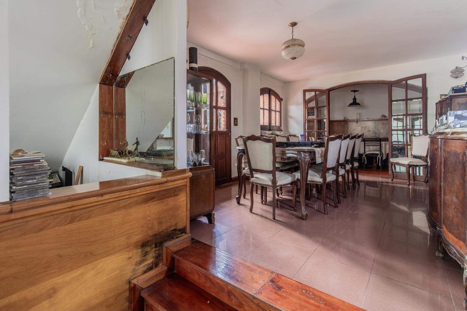 Casa en Venta con 1 cochera