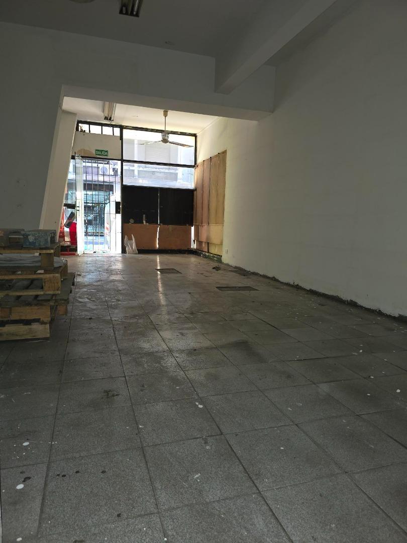 Local en Venta 50 años