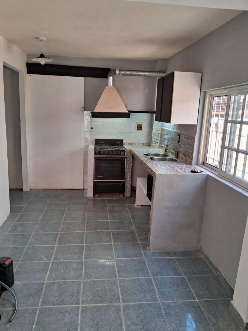 Depto Tipo Casa 2 ambientes con 1 baño
