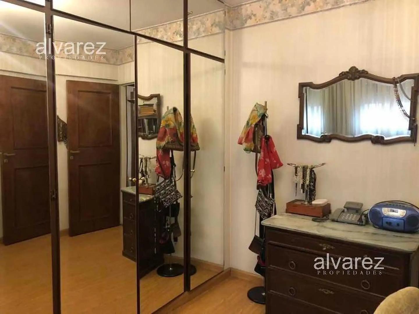 Departamento en Venta de 4 dormitorios