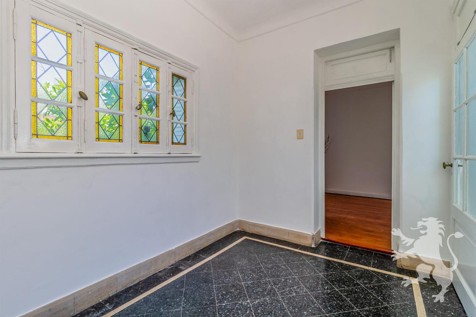 Depto Tipo Casa en Venta en Flores, USD 120.000