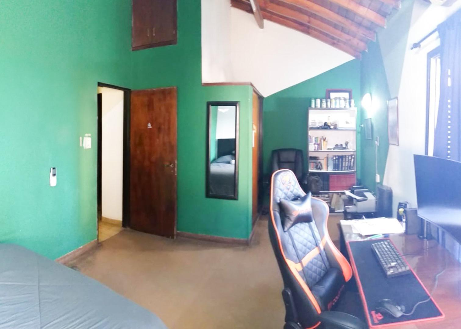 Depto Tipo Casa 3 ambientes con 2 baños
