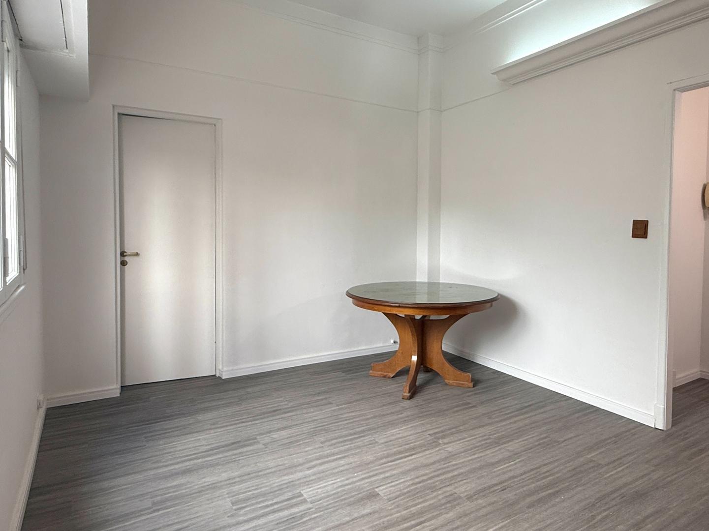 Departamento en Venta en Botanico, USD 81.000