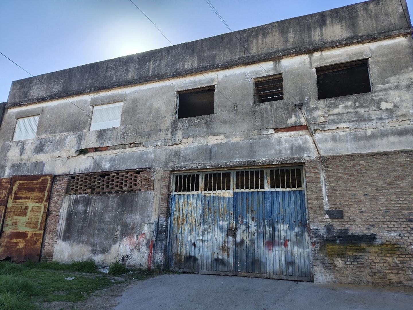 GALPON CON CUATRO SECTORES EN ZONA NORTE