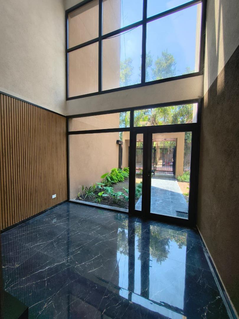 Departamento en Venta en Barrio Parque Leloir, USD 175.000