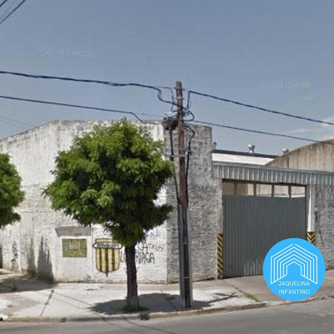 Galpón industrial - Muy buena ubicación - Villa Luzuriaga