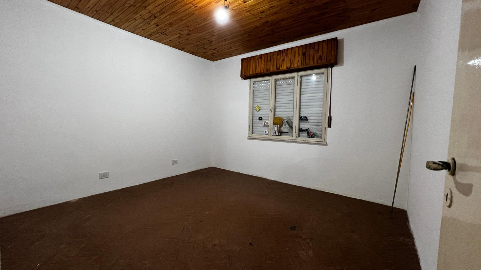 Casa tres dormitorios venta Hurlingham