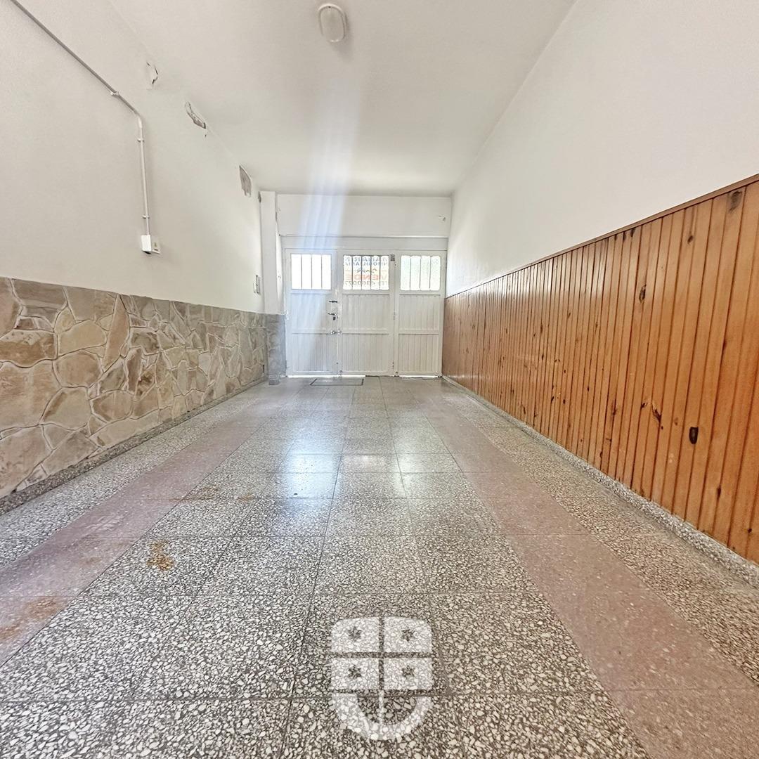 Del Valle Iberlucea 952