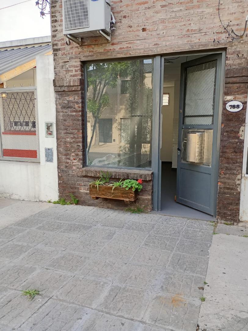 Local en Venta en Haedo, USD 28.000