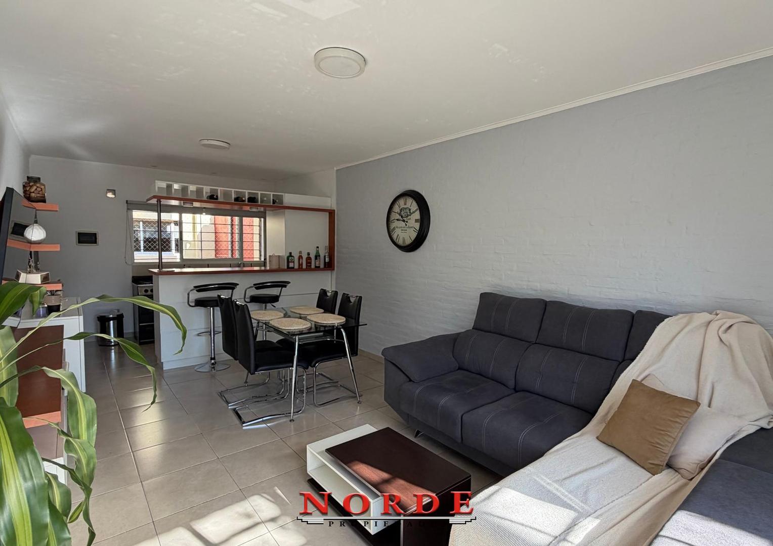 Depto Tipo Casa en Venta de 1 dormitorio