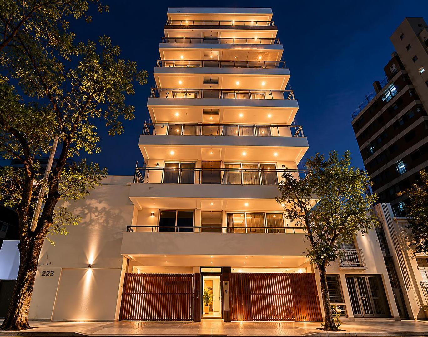MONOAMBIENTE EN VENTA CON COCHERA - Calle 8 e/ 38 y 39  La Plata