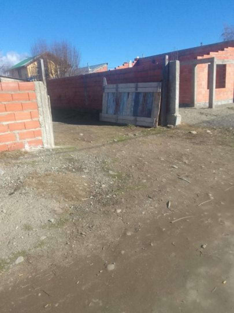 Casa 6 ambientes con 2 baños