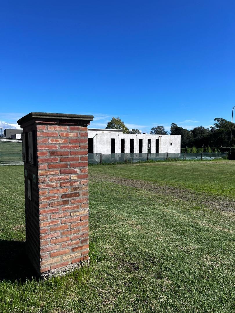 Terreno en Venta en Berazategui, USD 105.000