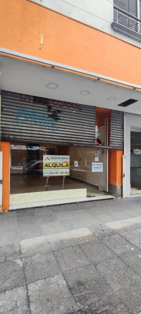 Local en excelente zona comercial.