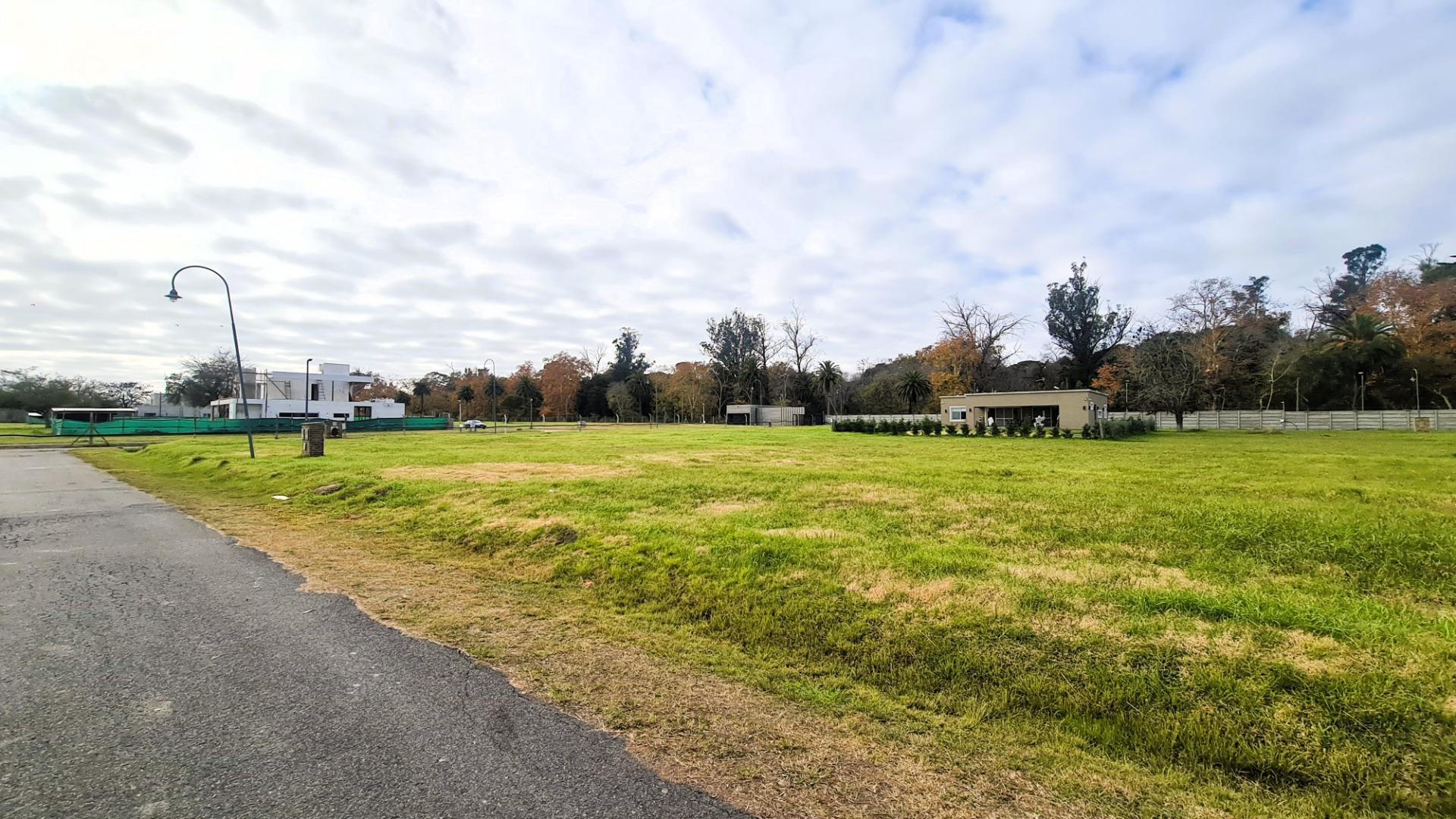 Terreno en Venta de 859,0 m2