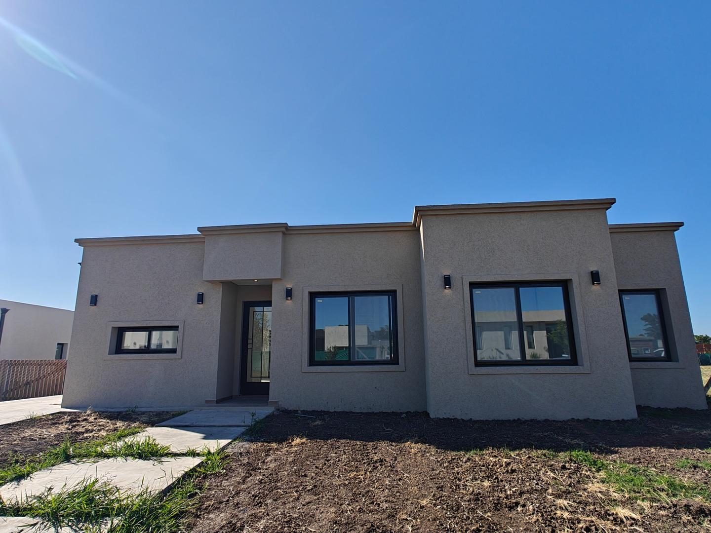 Casa en venta en Pilar del Este Santa Elisa