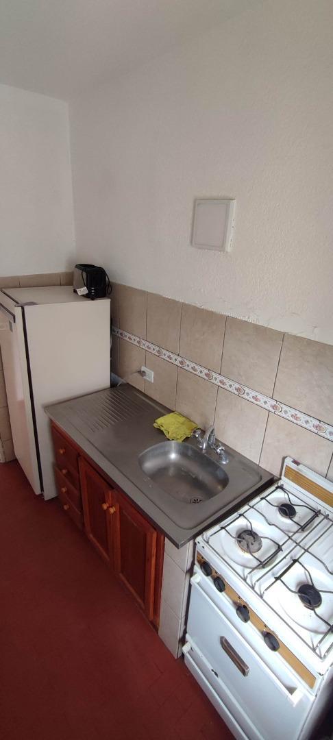 Depto Tipo Casa 2 ambientes con 1 baño