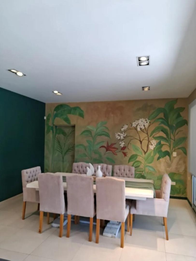 Casa de 8 ambientes vista al lago, alquiler anual.