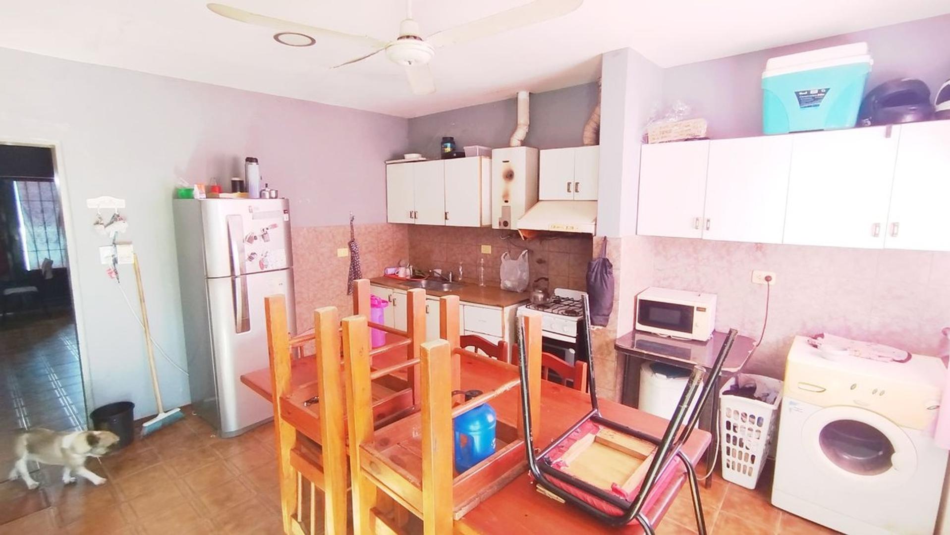 Casa 4 ambientes con 1 baño