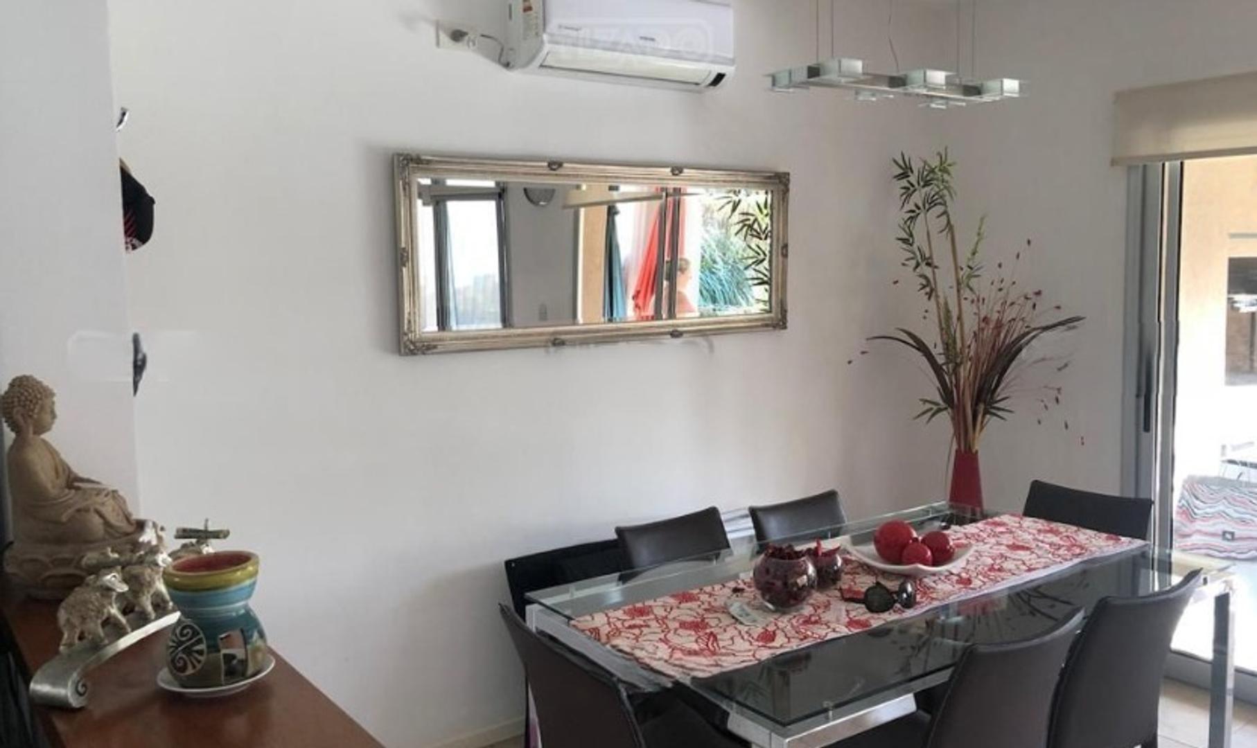 Depto Tipo Casa en Venta de 3 ambientes