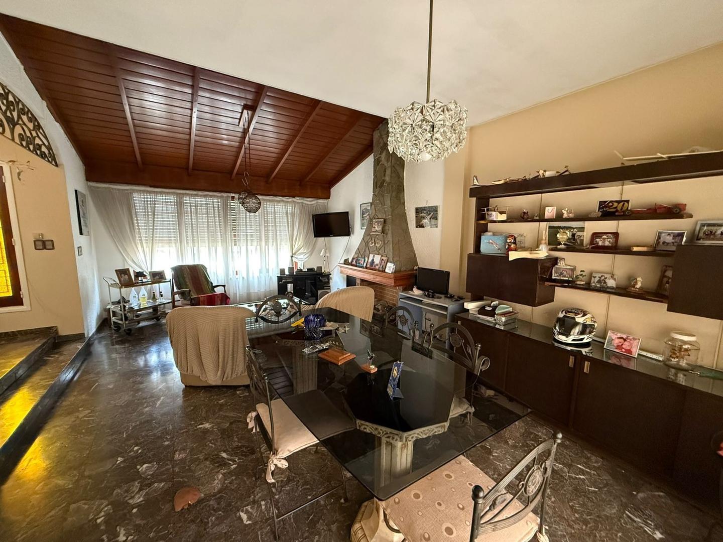 Casa en Alquiler de 3 dormitorios