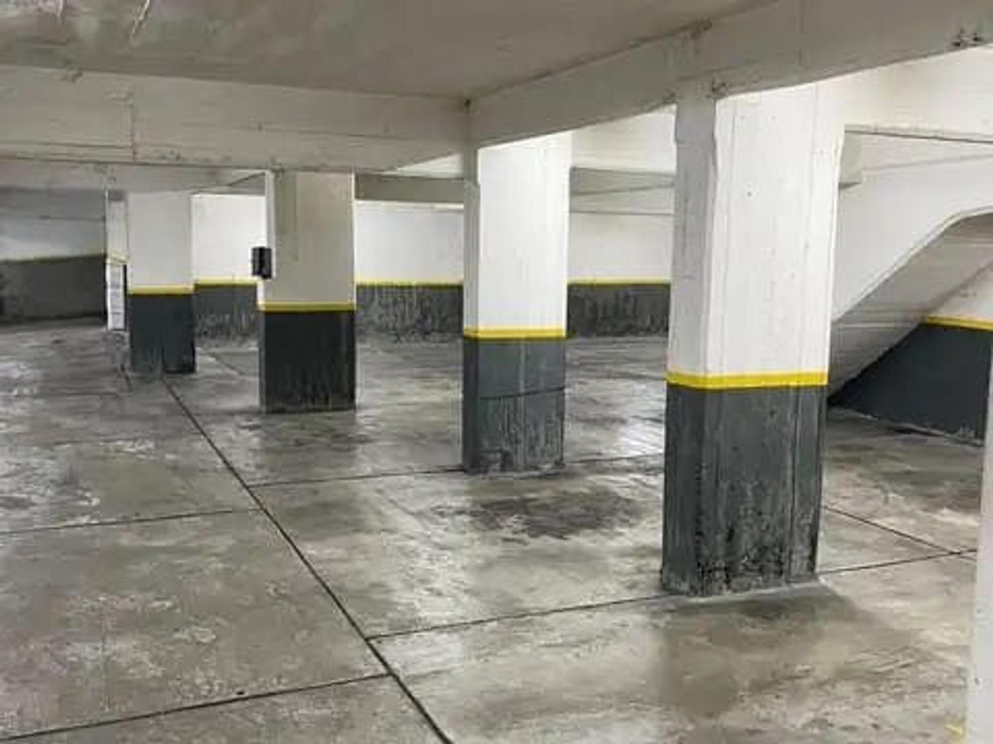 Cochera - Venta - Argentina, La Matanza - Alberdi 245
