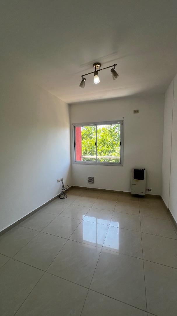 DEPARTAMENTO EN VENTA - MERLO CENTRO