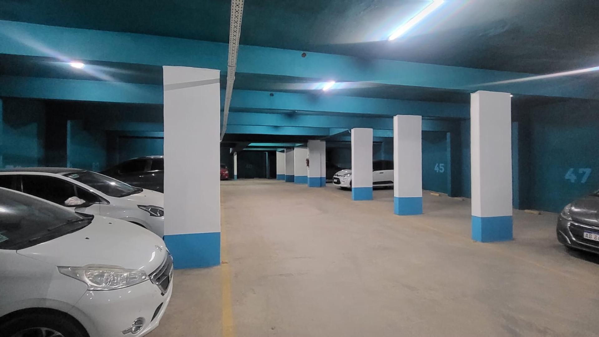 Departamento en Alquiler con 1 cocheras