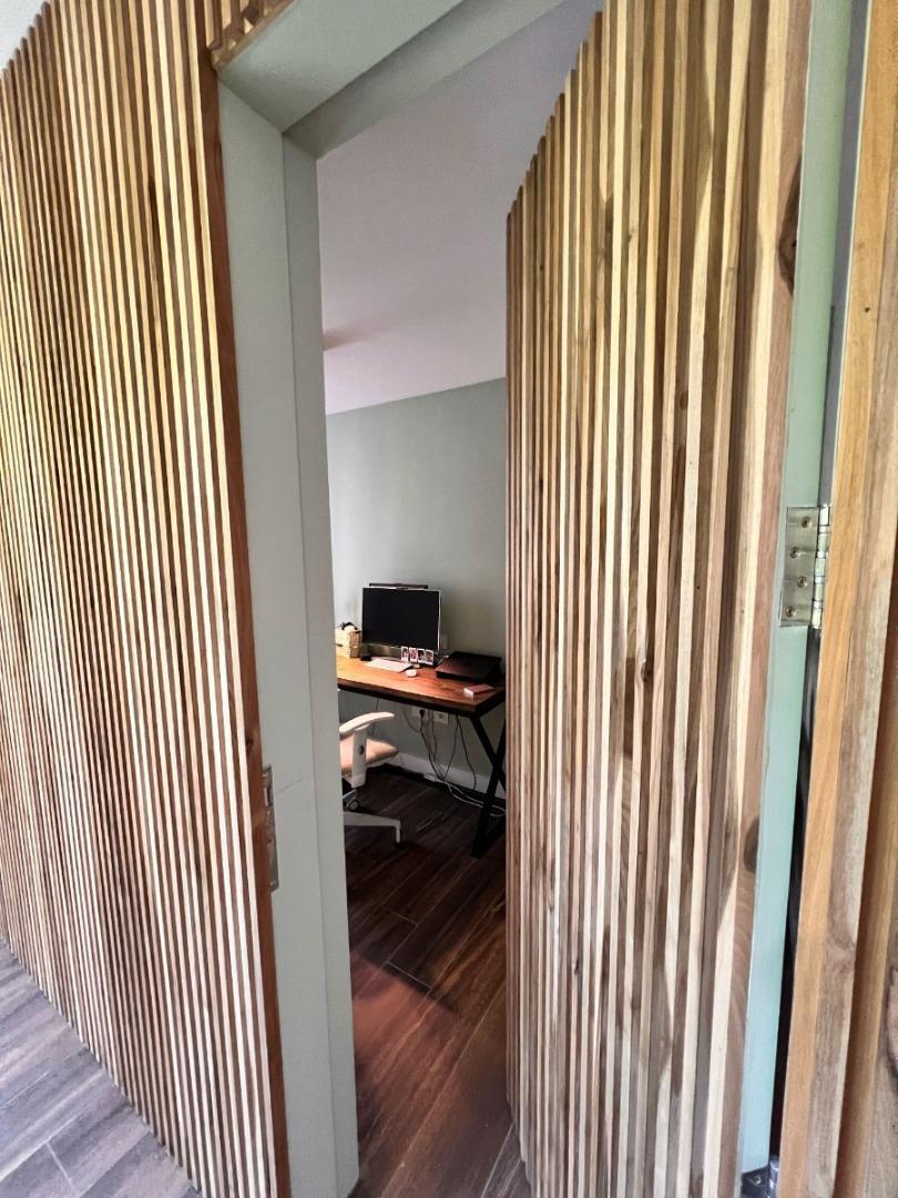 Casa 6 ambientes con 5 baños