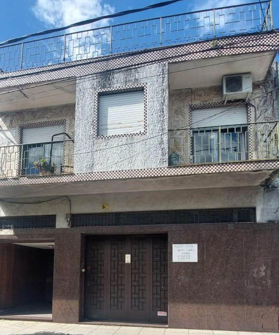 Galpon 300m2 c/entrada de vehiculo