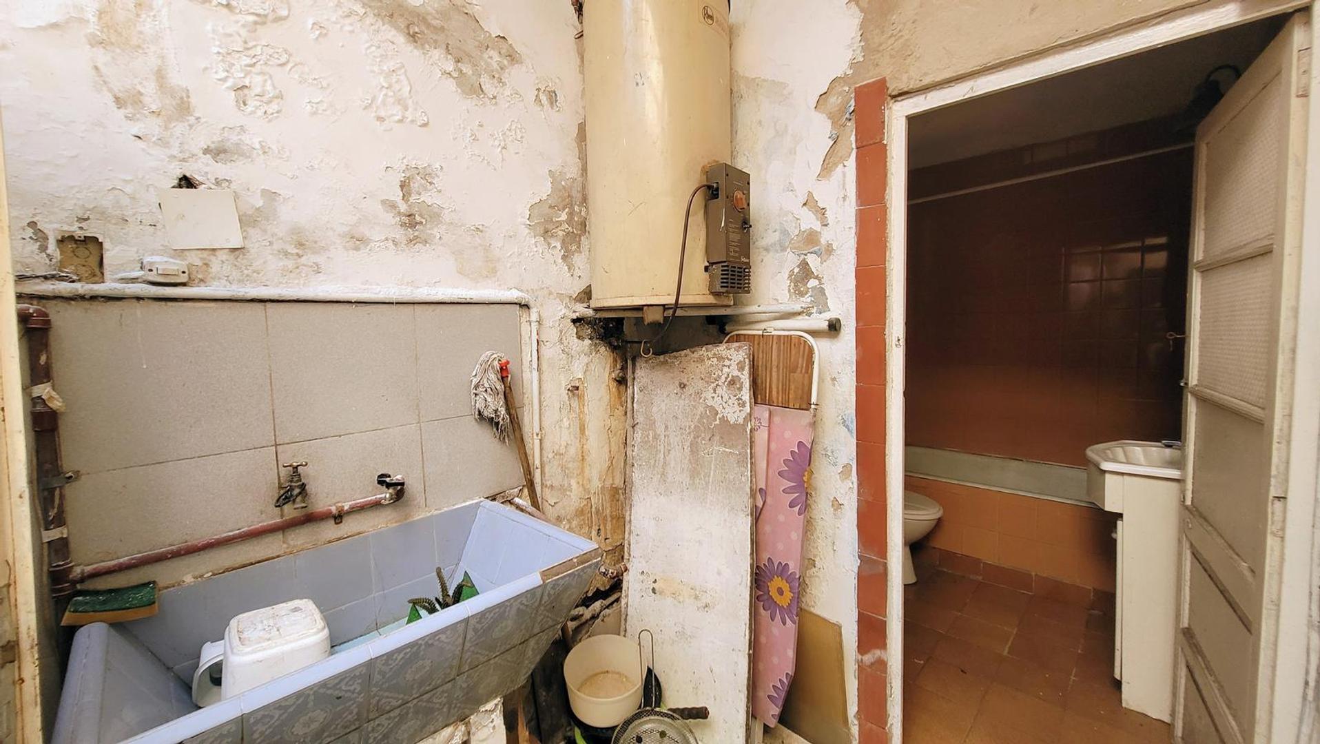 Depto Tipo Casa en Venta 40 años