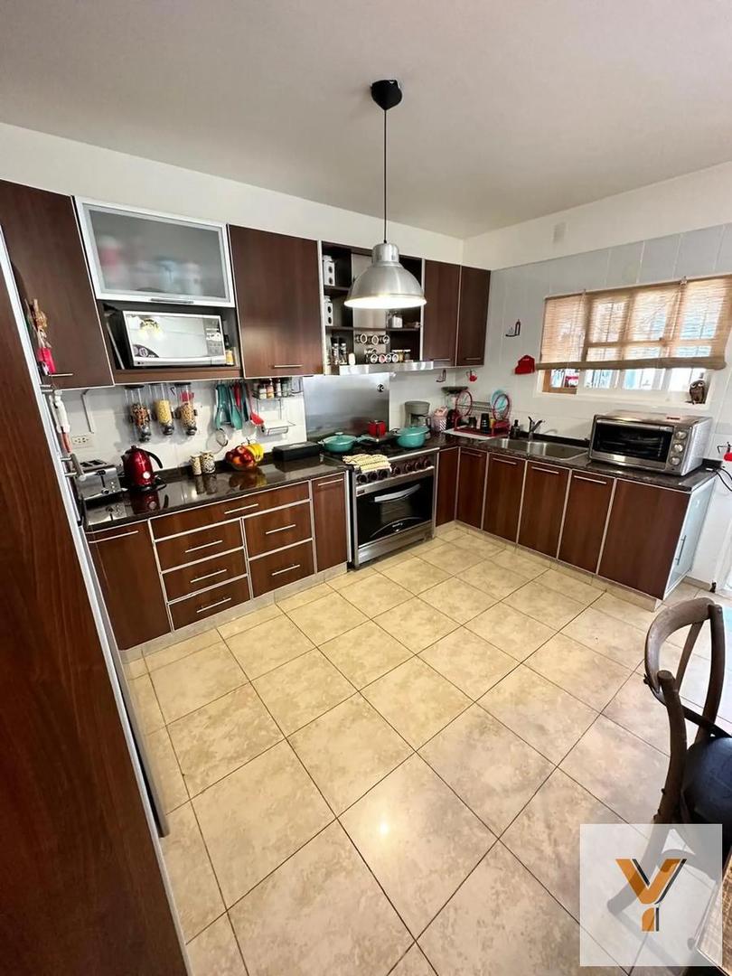 Depto Tipo Casa en Venta de 4 dormitorios
