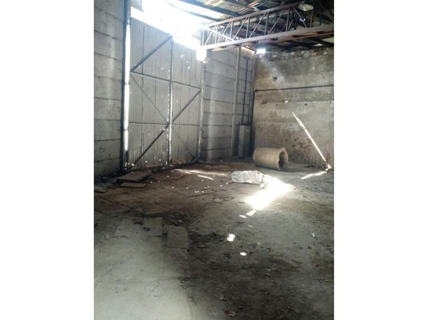 Galpon en Venta 23  mts Fondo