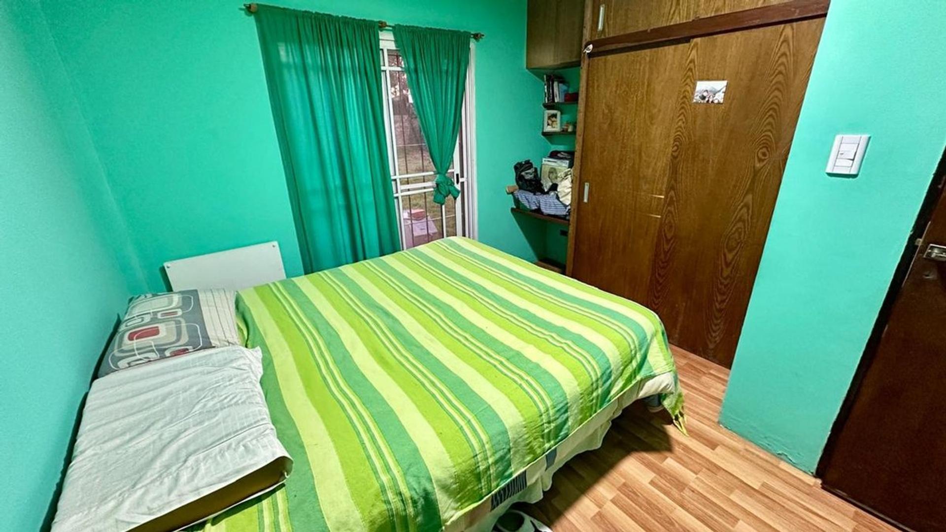 CASA 4 AMB EN VENTA HURLINGHAM LOTE DE 384 MTS