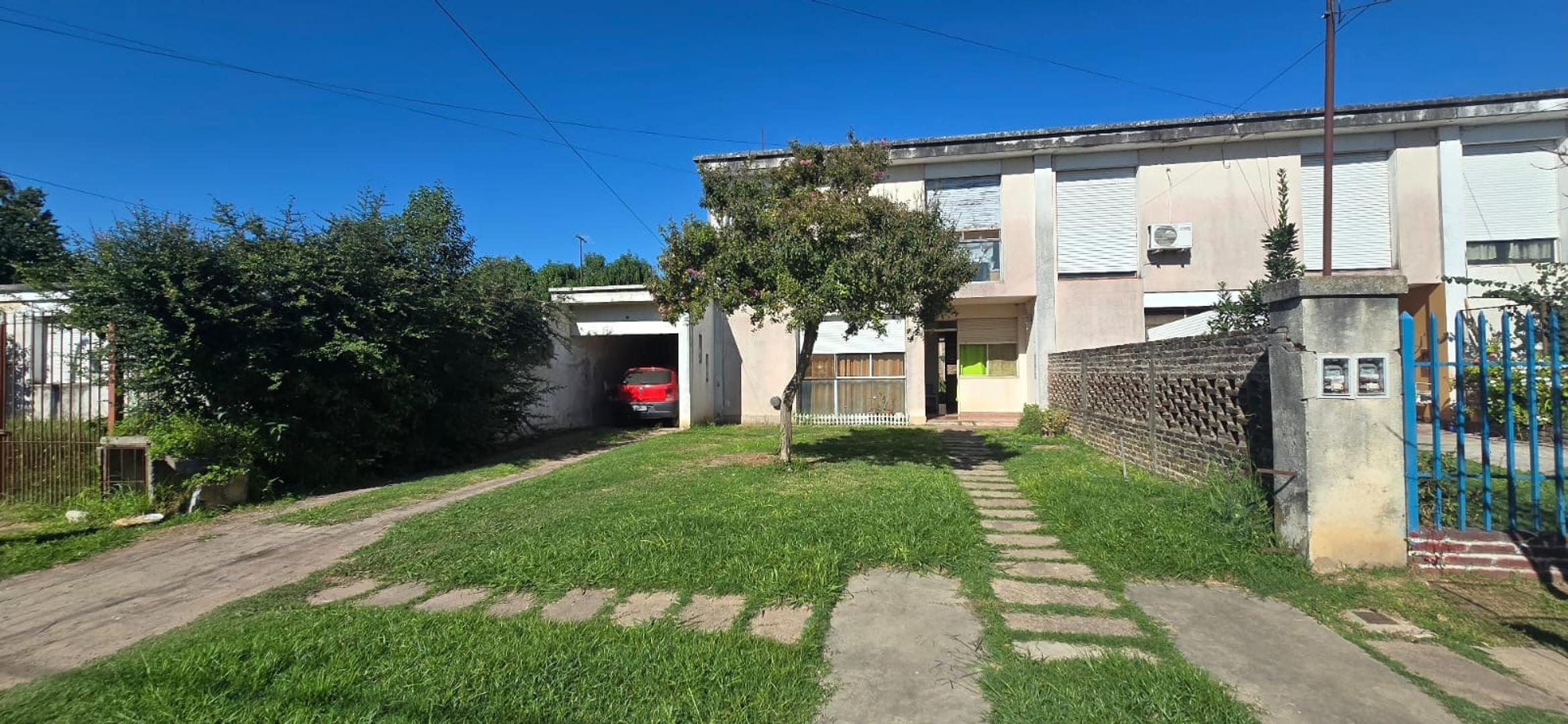 Amalia Sanchez Ariño-b° Mercedes Benz 100