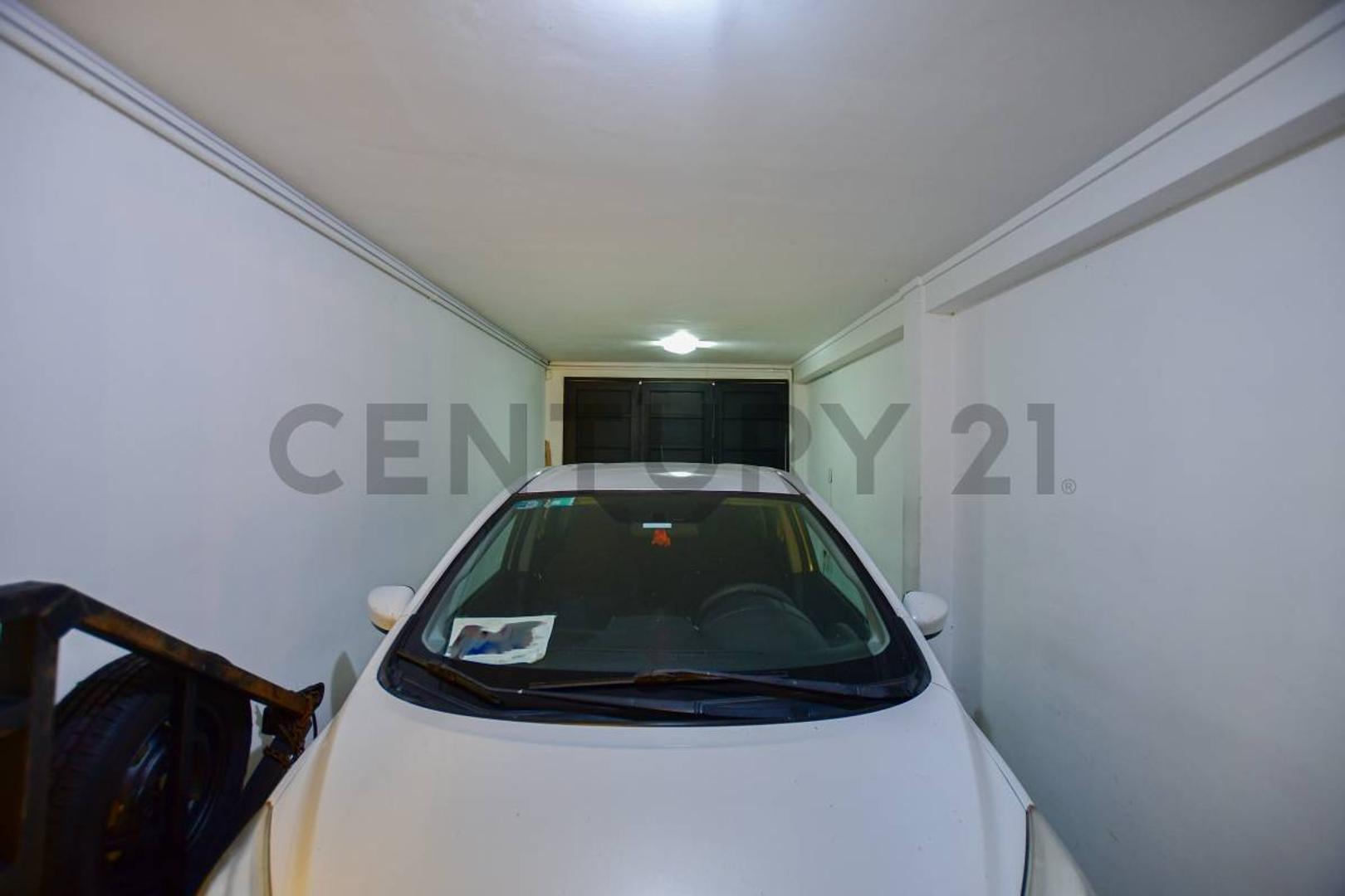 Casa 5 ambientes con 1 baño