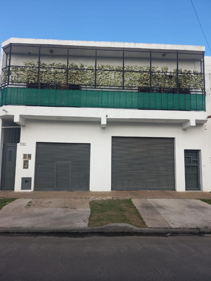 Casa en venta 5 ambientes en  José León Suarez