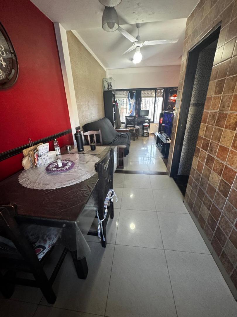 Depto Tipo Casa en Venta con 1 cocheras