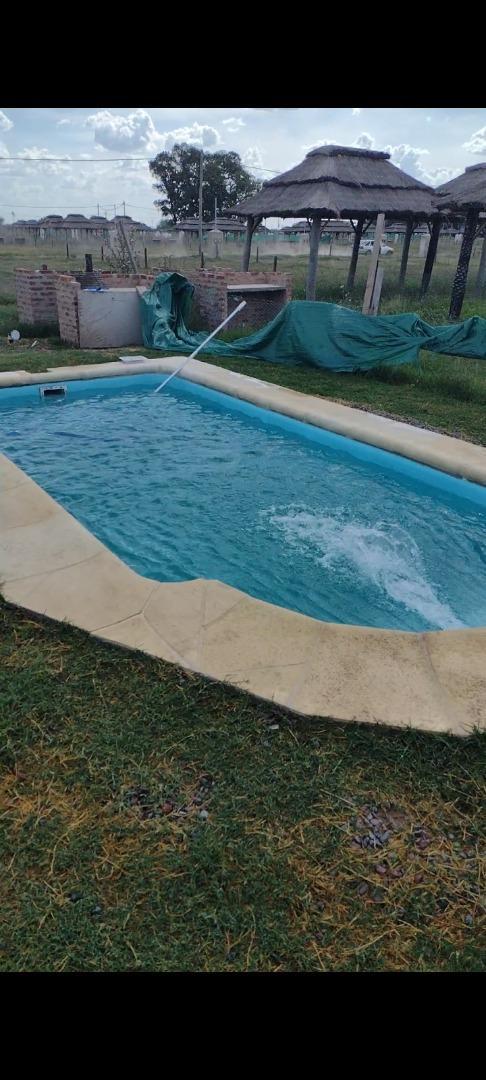 Hermosa casa 3 ambientes en Barrio cerrado c/pileta