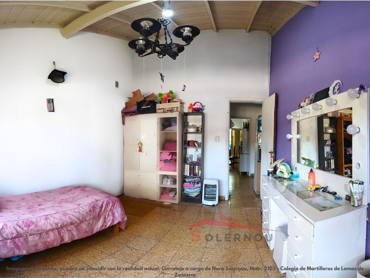 Casa en Venta con 4 cocheras
