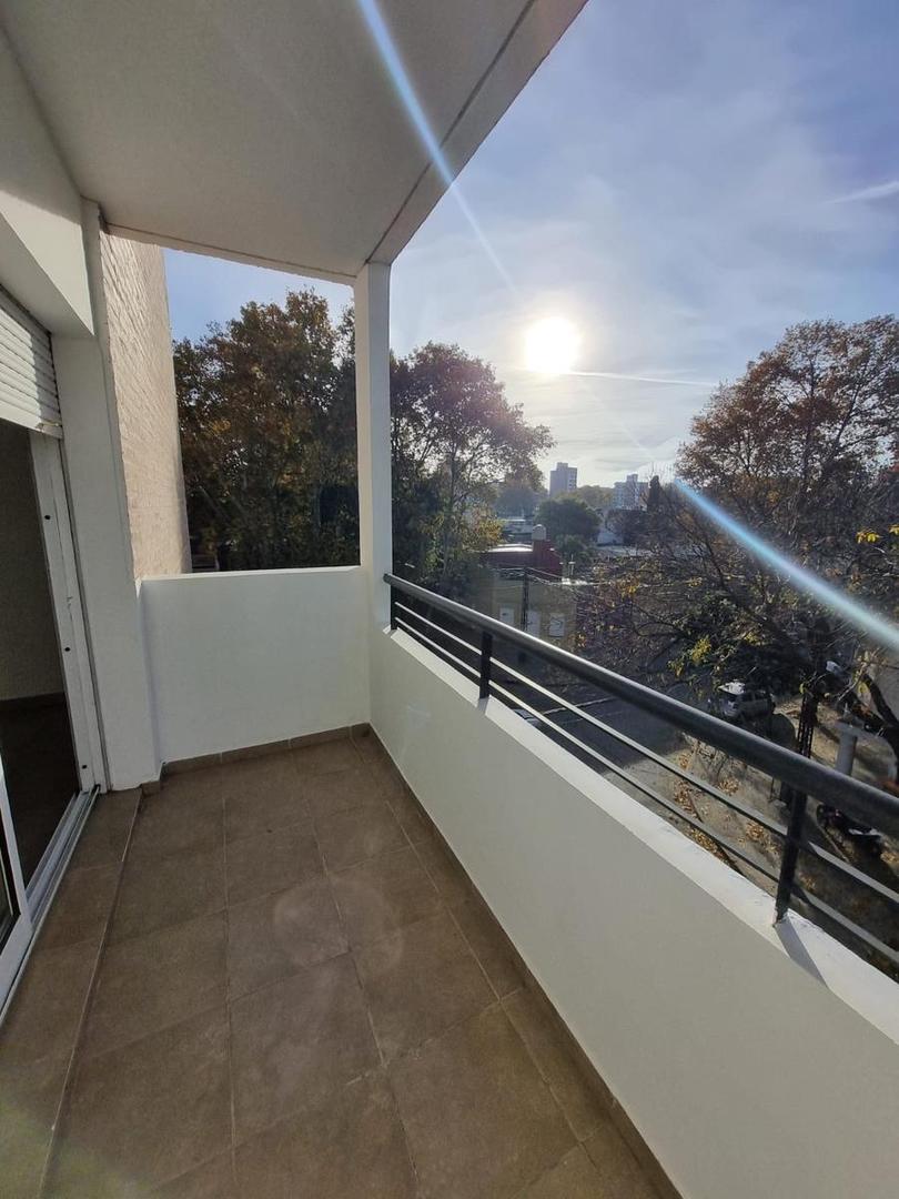 Departamento en Alquiler en Echesortu, $ 350.000