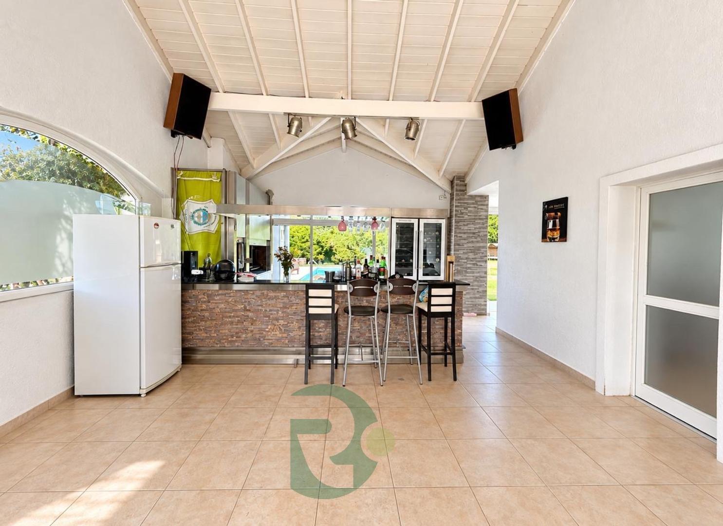 Alquiler casa 4amb.Pileta.Country Campos de Alvarez