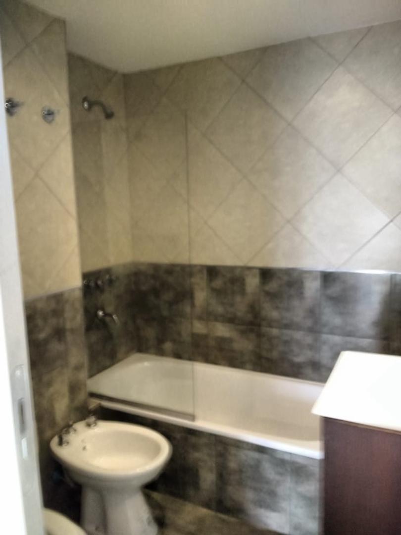 Departamento en Alquiler en Piñeyro, $ 480.000