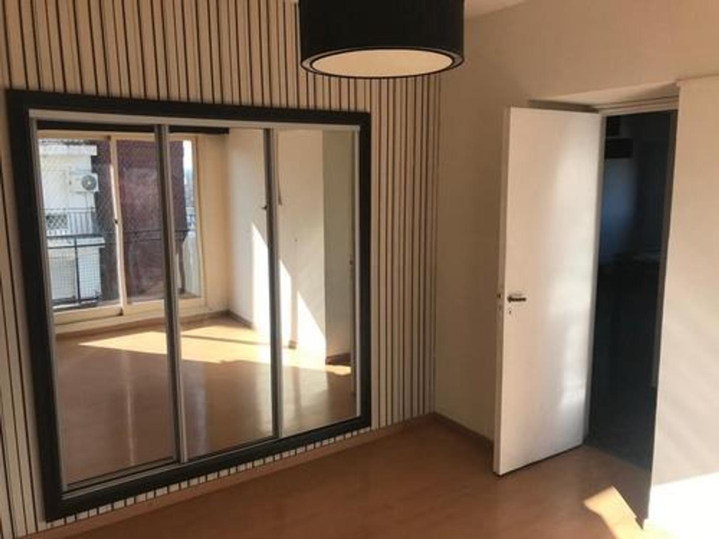 Departamento en Venta en Ramos Mejia, USD 115.000