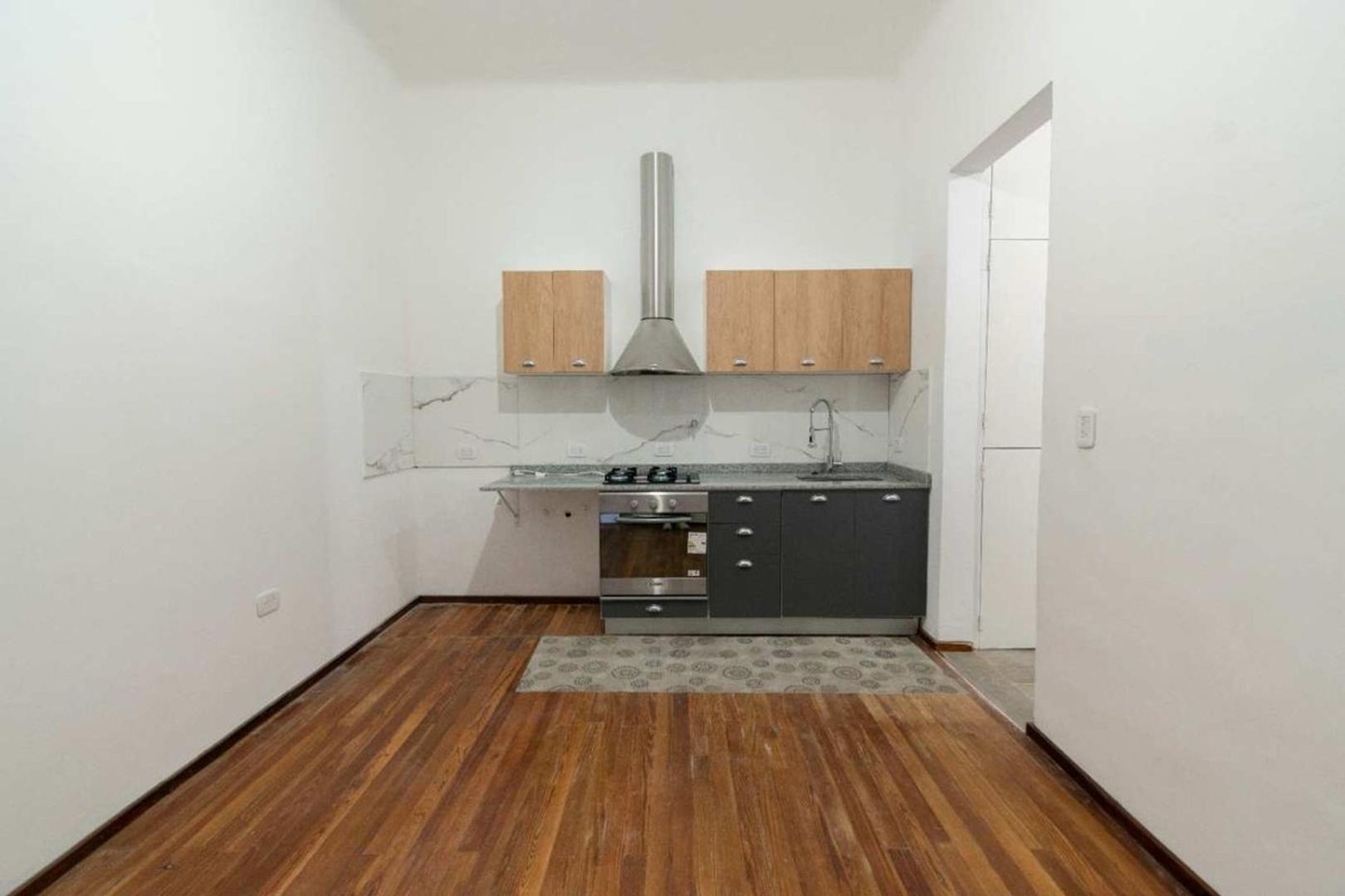 Depto Tipo Casa 2 ambientes con 1 baño