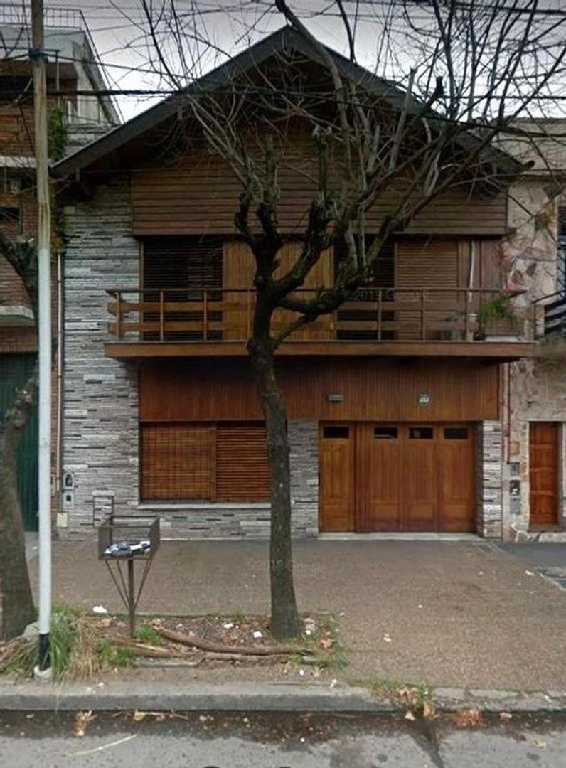 Casa de 4 Dormit., Jardin, Quincho y Pileta en Crucecita.