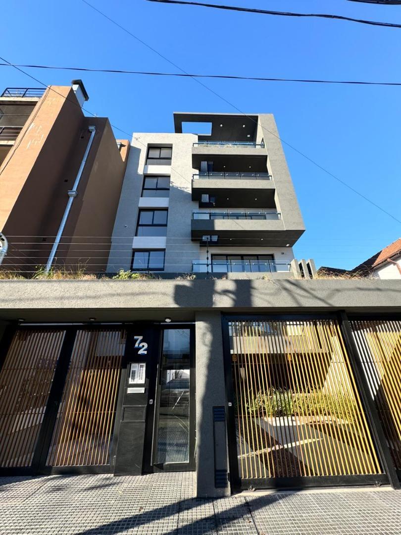 Chacabuco 72 , Piso 4