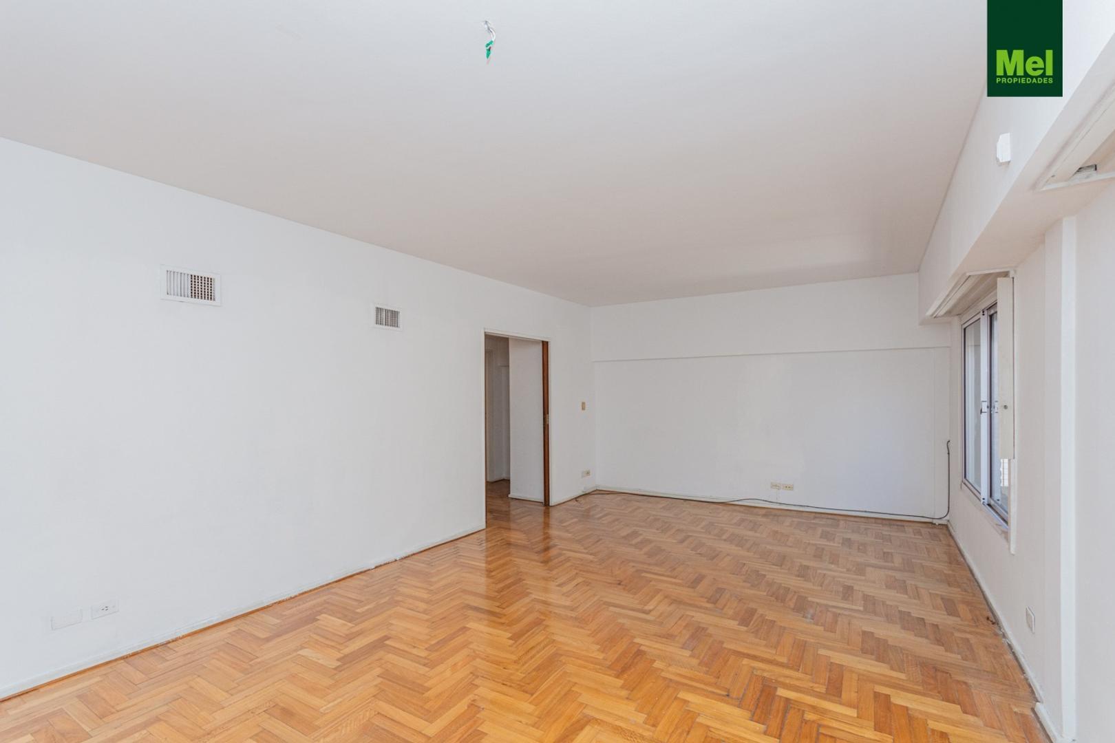 Departamento 5 ambientes con 4 baños